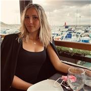 Laureanda in scienze biologiche impartisce ripetizioni e aiuto compiti scienze, biologia e chimica, inglese, storia, italiano